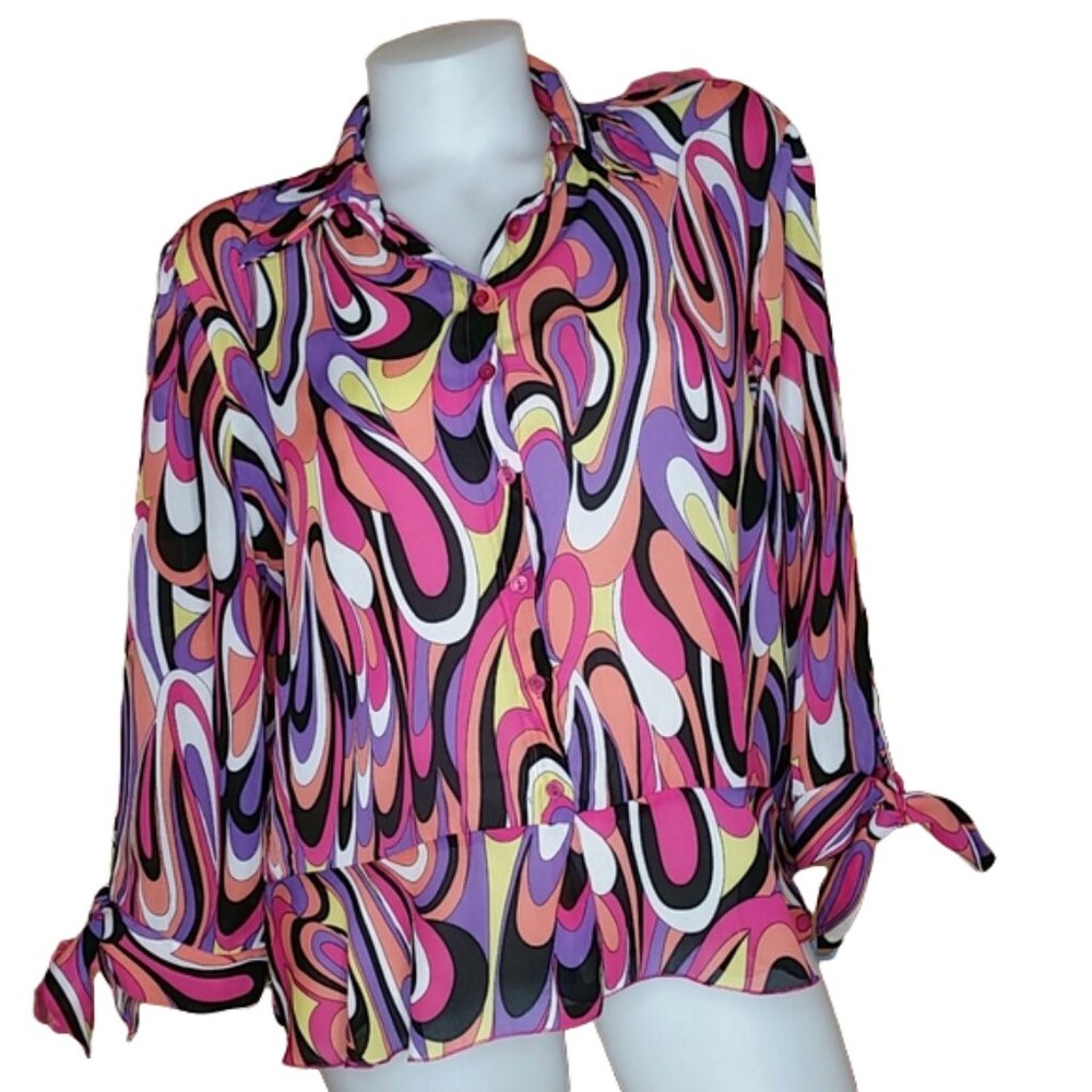 Sunny Leigh Groovy Multicolored Swirl Button M - image 1